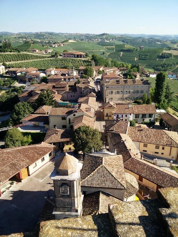 Casa Vacanze Bellovello Barbaresco Exteriör bild
