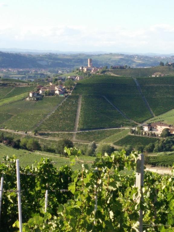 Casa Vacanze Bellovello Barbaresco Exteriör bild