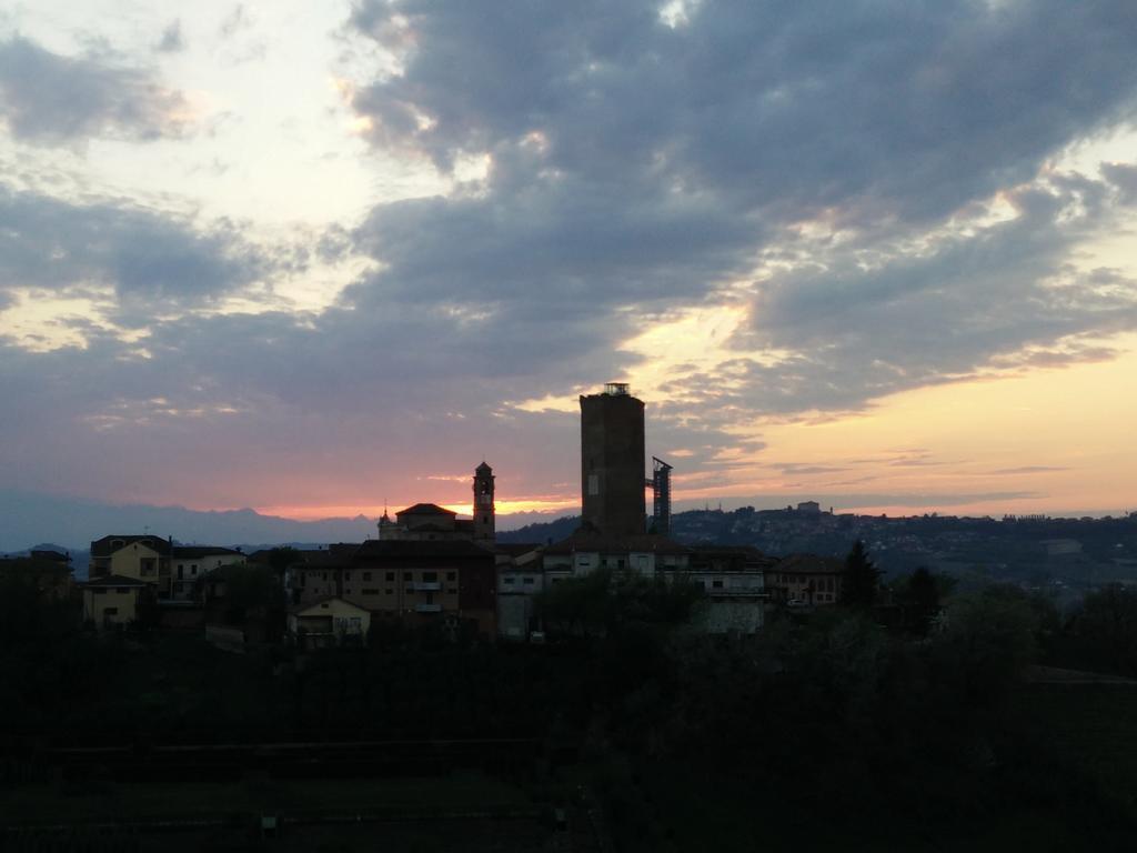 Casa Vacanze Bellovello Barbaresco Exteriör bild